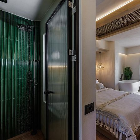Aja Retreat Luxury Suites Kamári Eksteriør billede